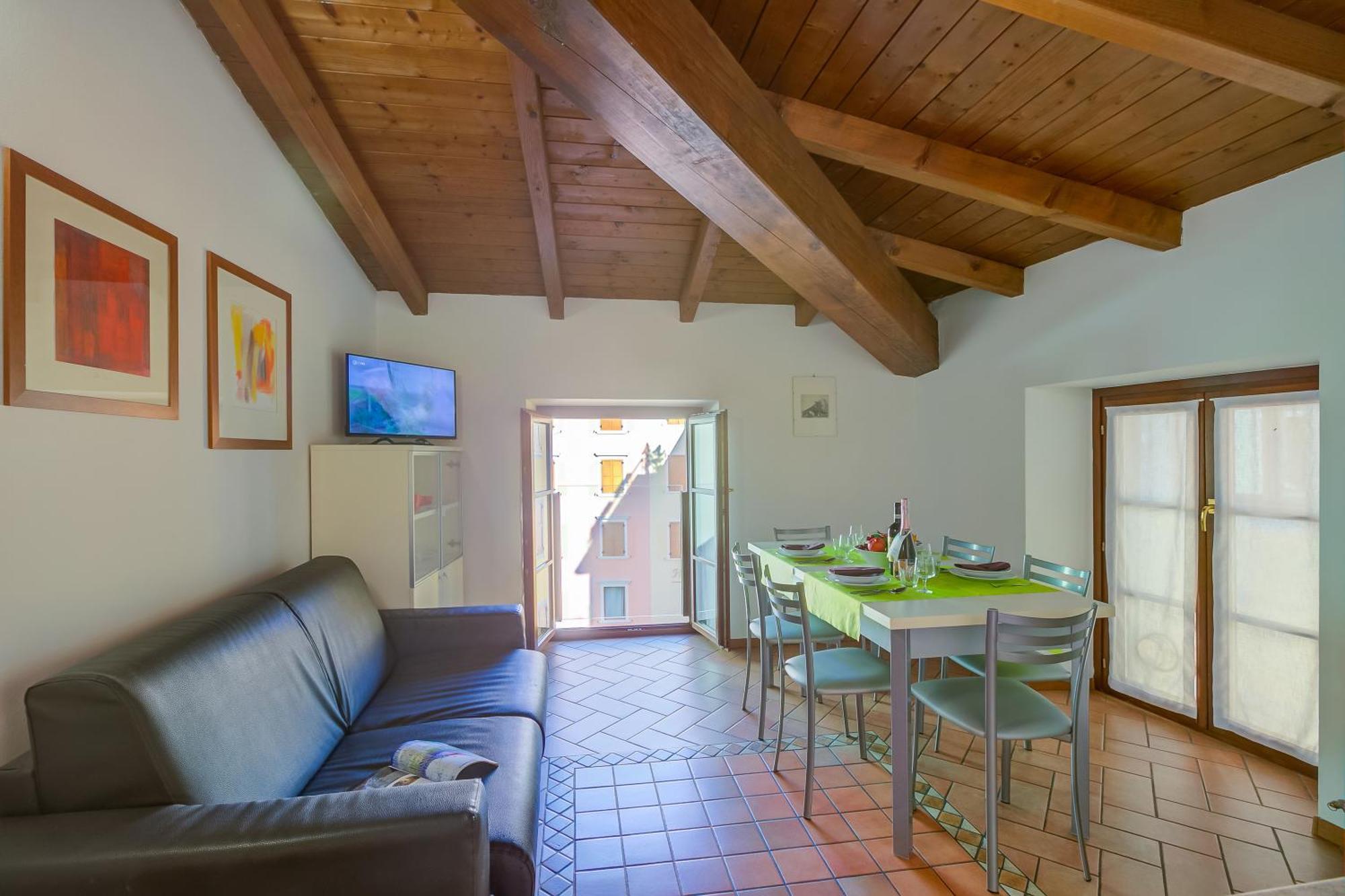 Casa Alpino Aparthotel Riva del Garda Ngoại thất bức ảnh