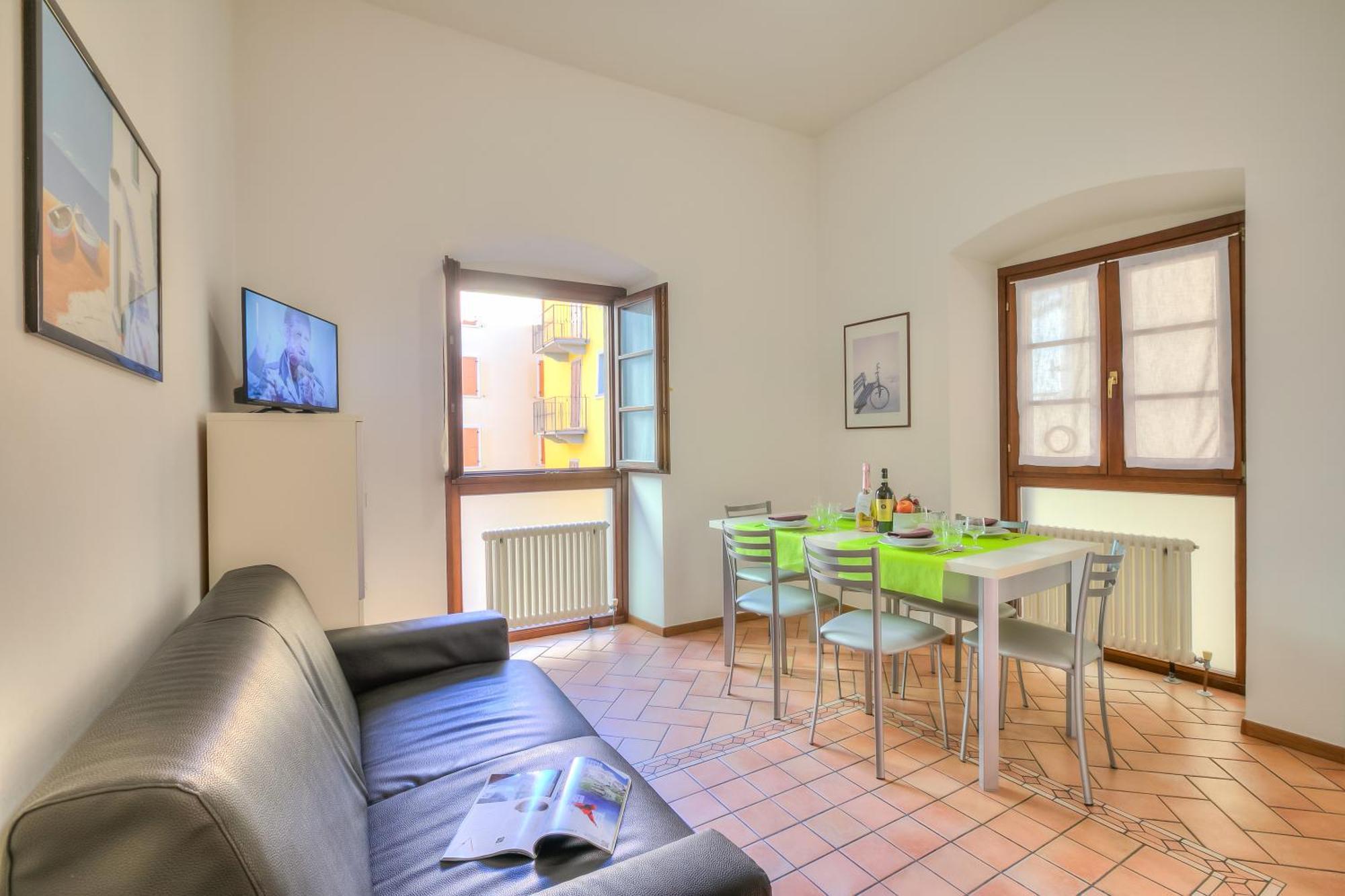 Casa Alpino Aparthotel Riva del Garda Ngoại thất bức ảnh