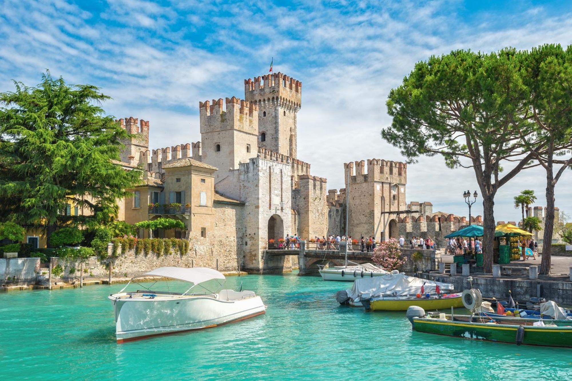 Casa Alpino Aparthotel Riva del Garda Ngoại thất bức ảnh