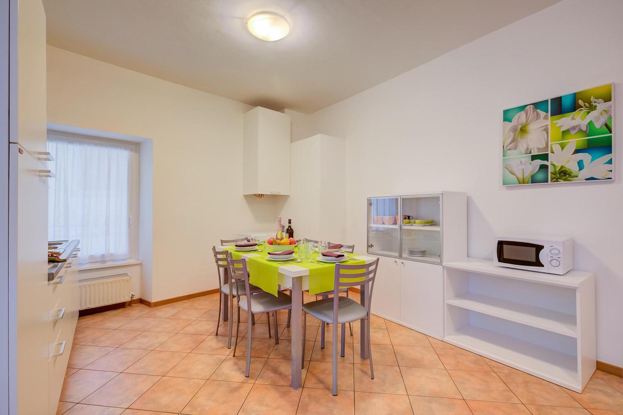 Casa Alpino Aparthotel Riva del Garda Ngoại thất bức ảnh
