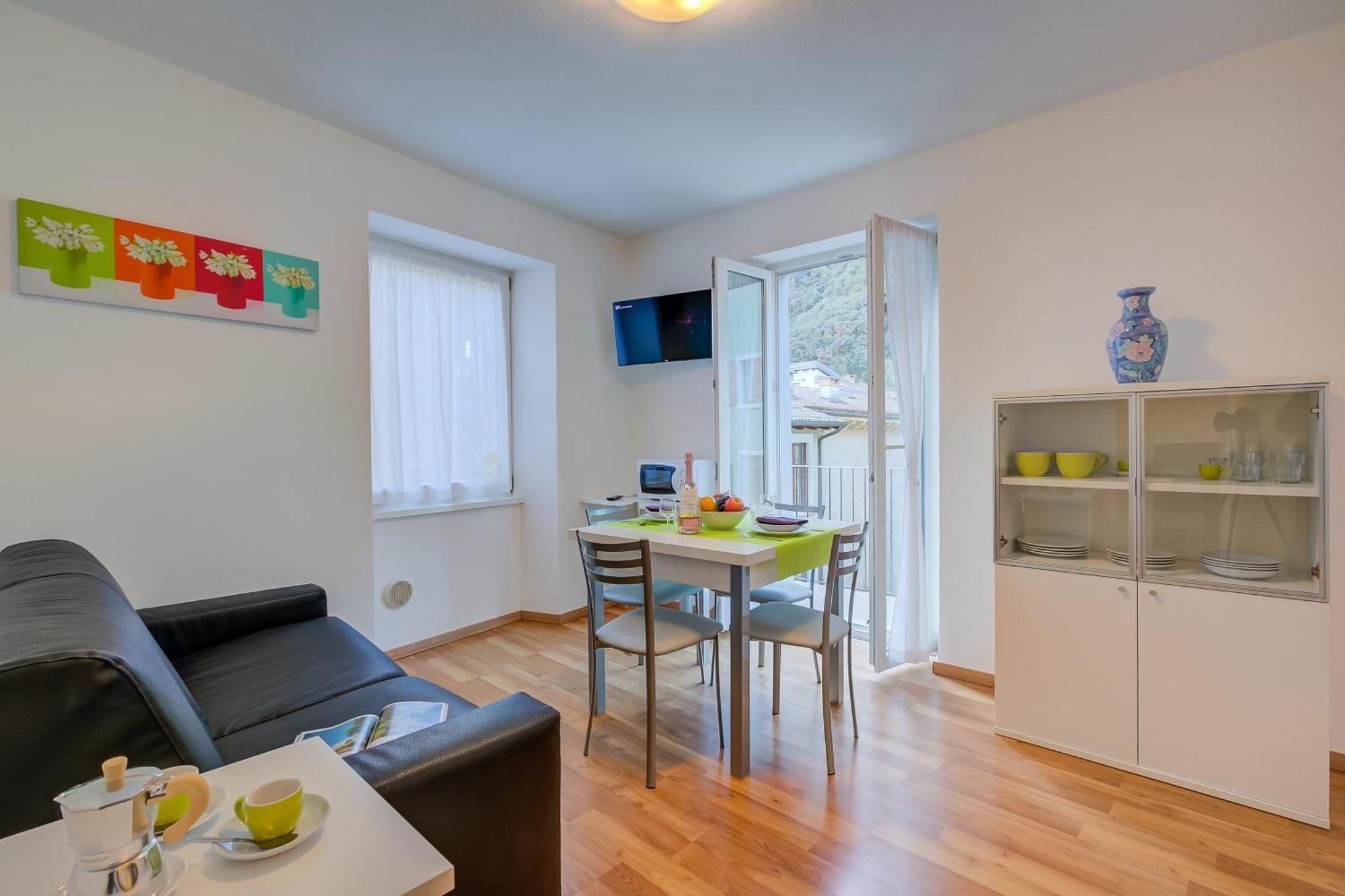Casa Alpino Aparthotel Riva del Garda Ngoại thất bức ảnh