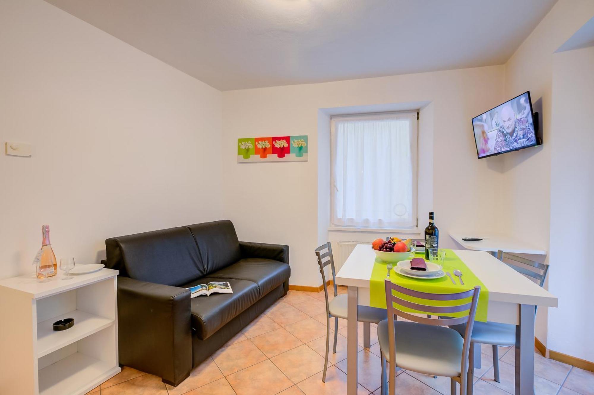 Casa Alpino Aparthotel Riva del Garda Ngoại thất bức ảnh
