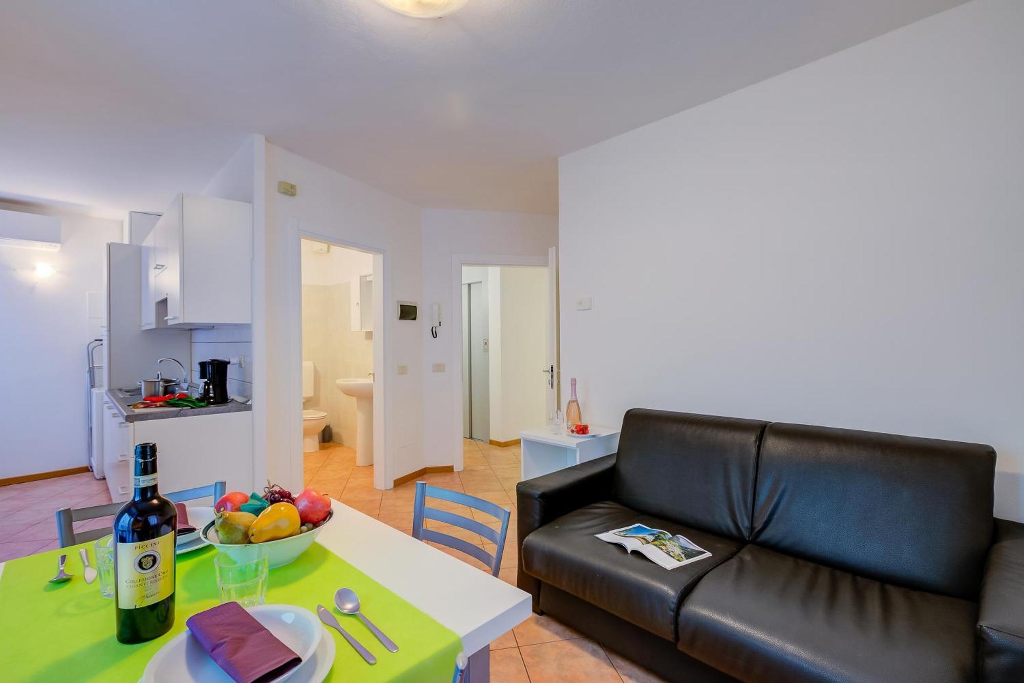Casa Alpino Aparthotel Riva del Garda Ngoại thất bức ảnh