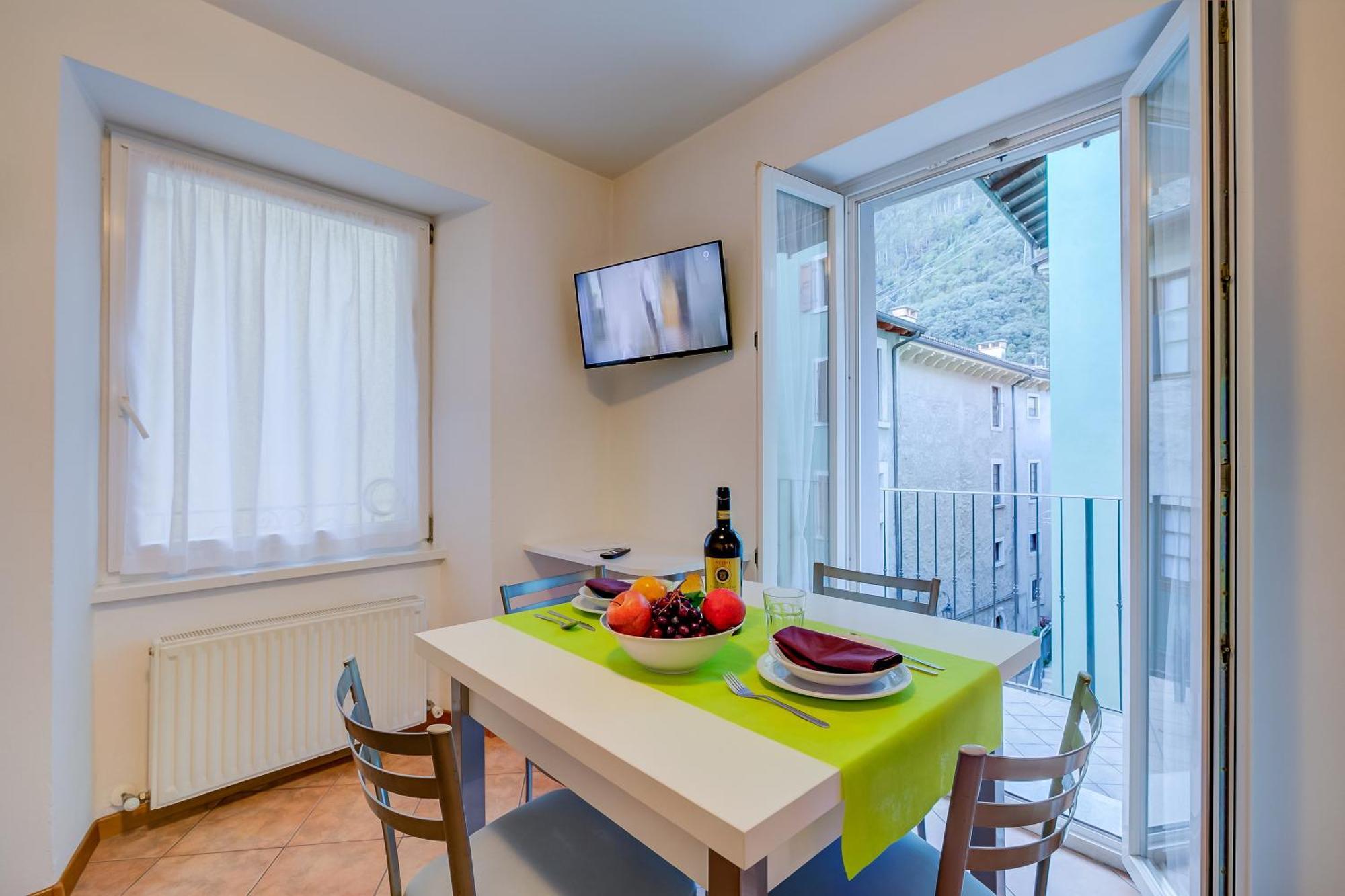 Casa Alpino Aparthotel Riva del Garda Ngoại thất bức ảnh